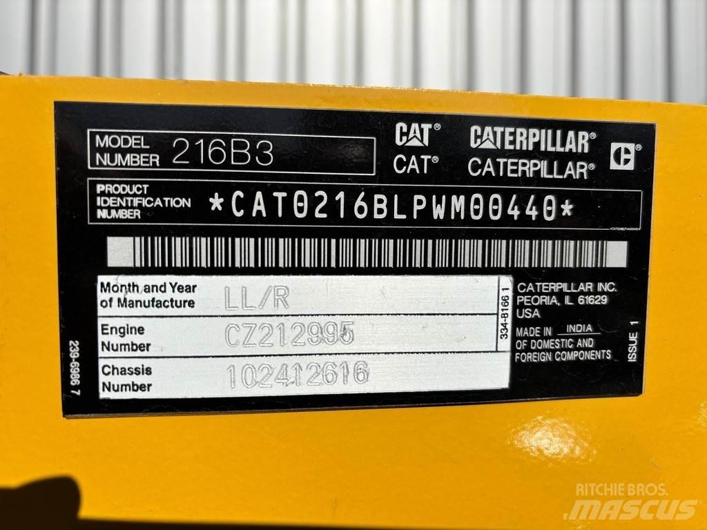 CAT 216B3 Hjullastere