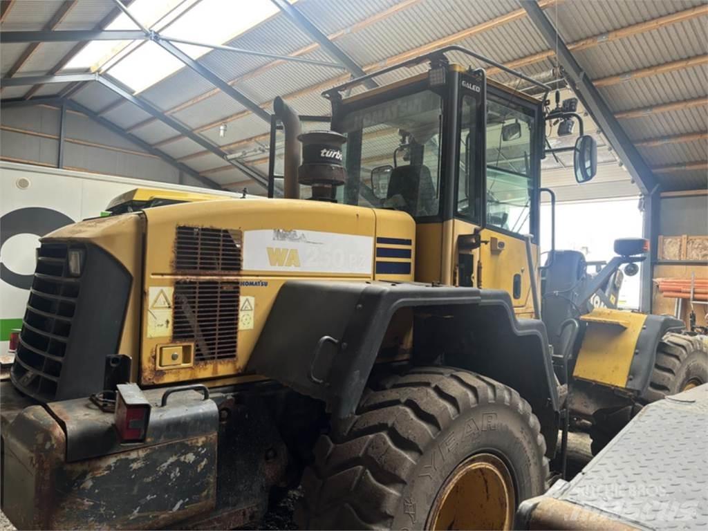 Komatsu WA250PZ-5 Hjullastere
