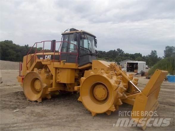CAT 826H Avfallspresser