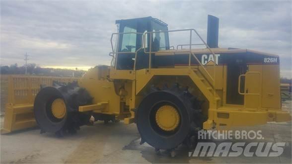 CAT 826H Avfallspresser