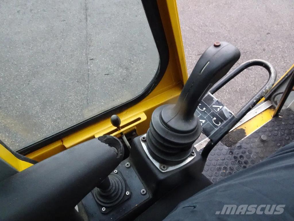 Faun ATF30-2L Røff terreng kraner