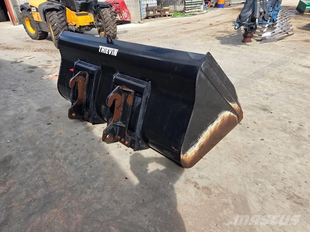 JLG 2450 / 2400 Frontlaster ektrautstyr