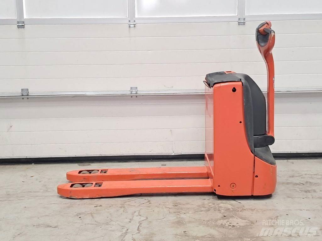 Linde T16 Lavtløftende truck