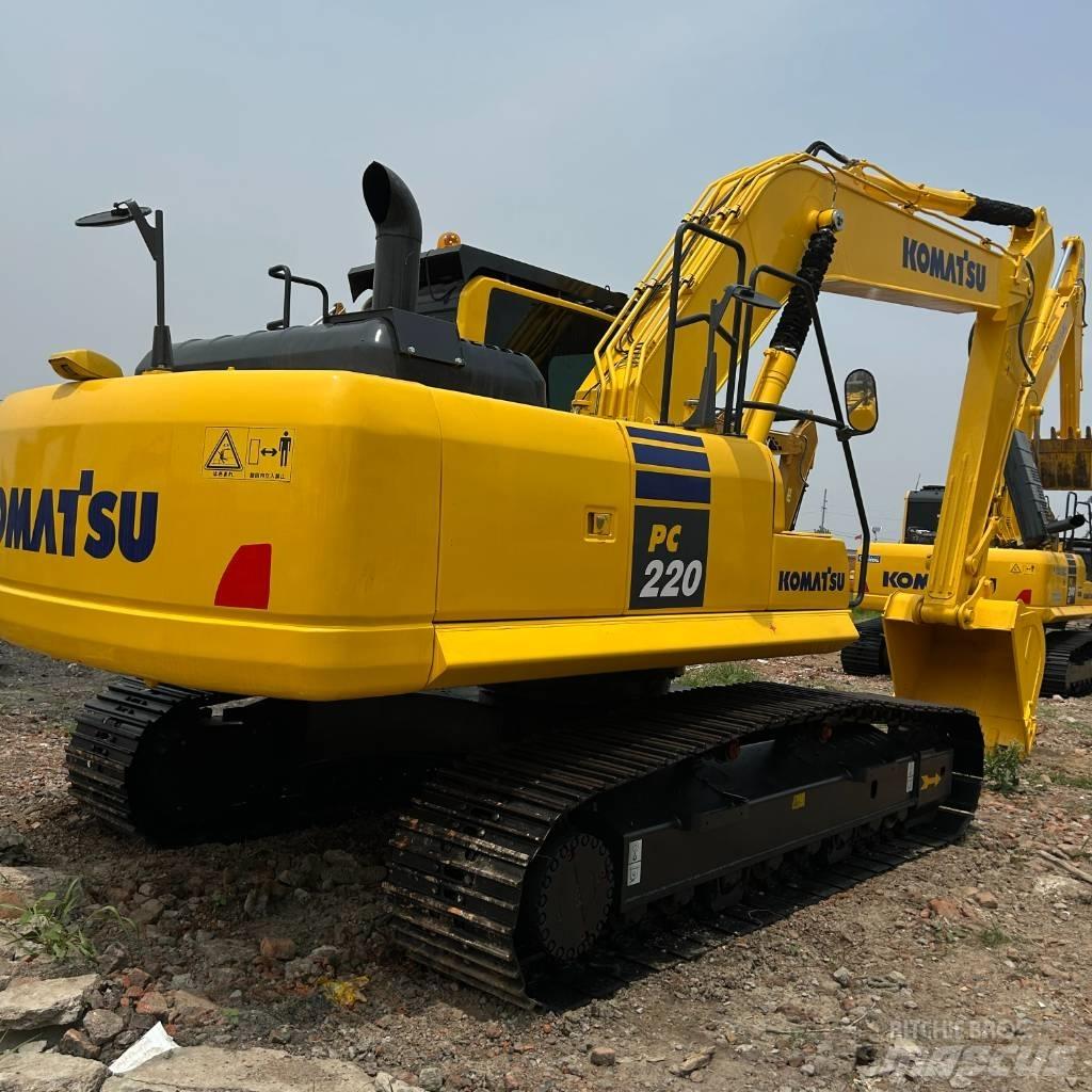 Komatsu 220-8 Beltegraver