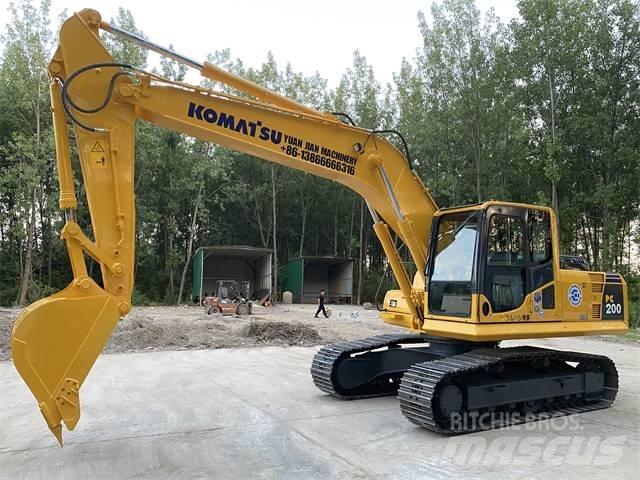 Komatsu PC200-8 Beltegraver