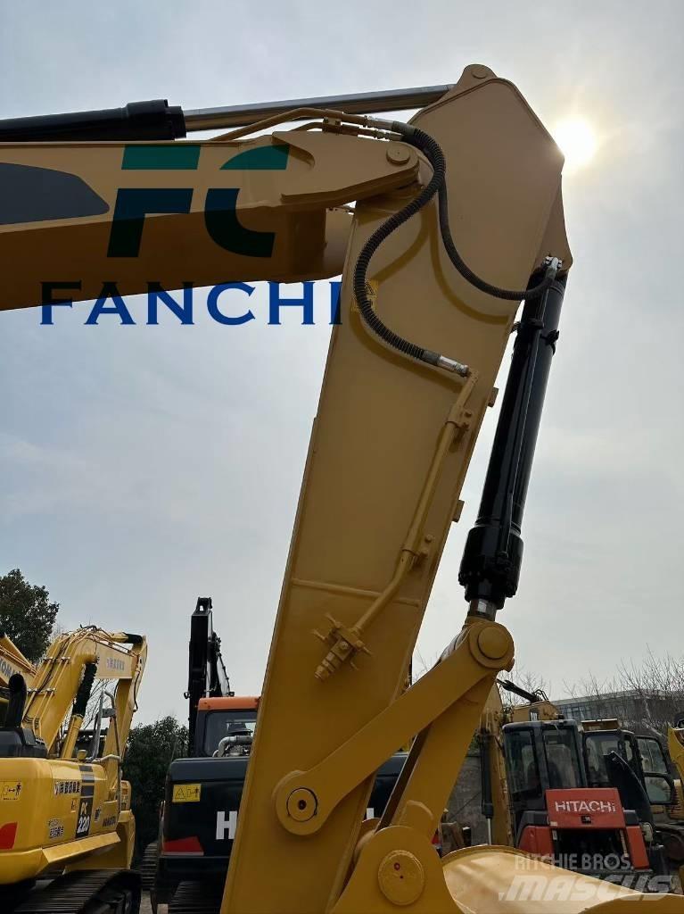 CAT 325 D Beltegraver