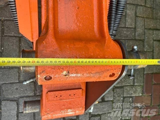 Hitachi ZX 135 Beltegraver