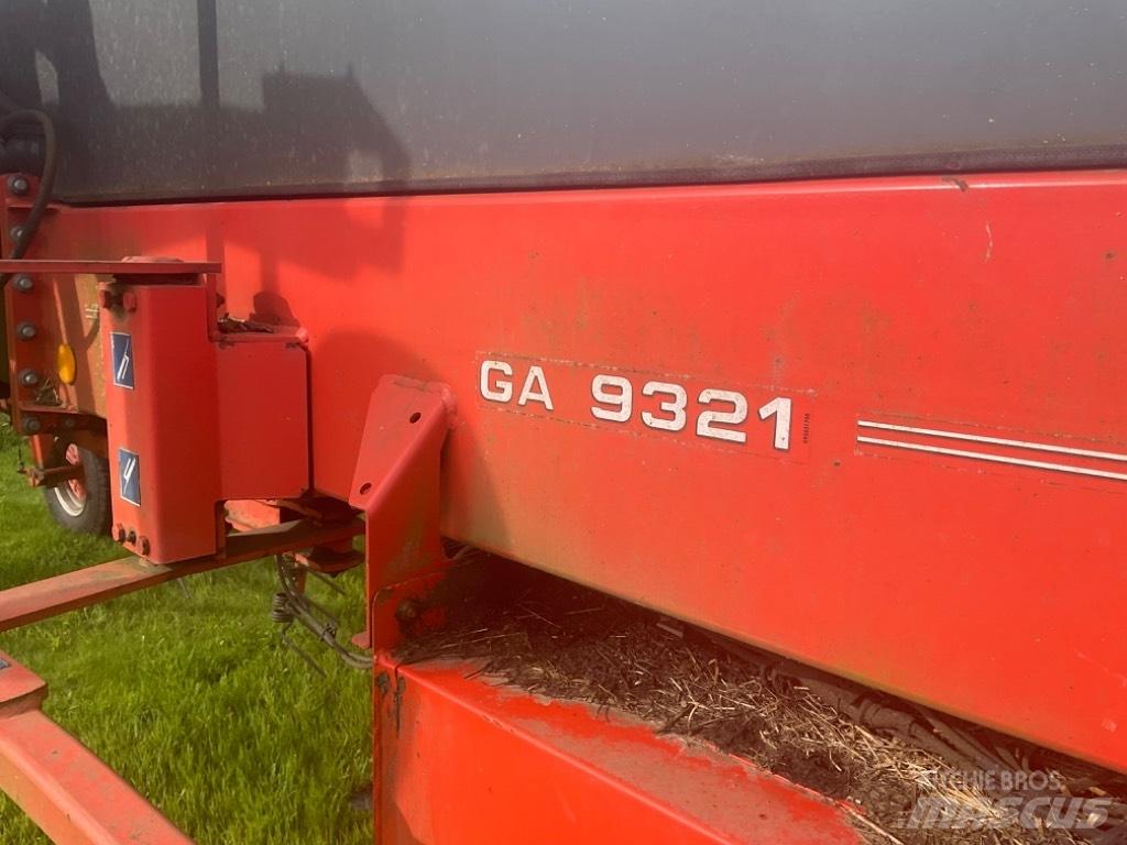 Kuhn Ga 9321 Raker og høyvendere