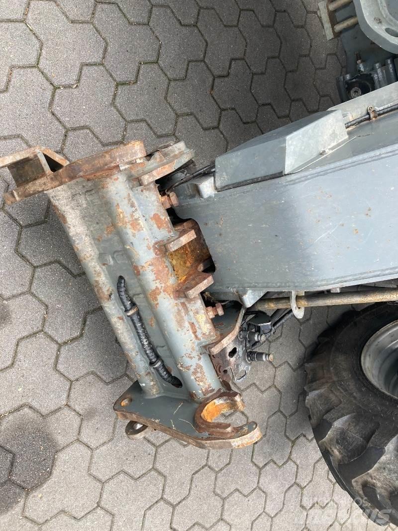 Kramer KT 447 Teleskoplastere