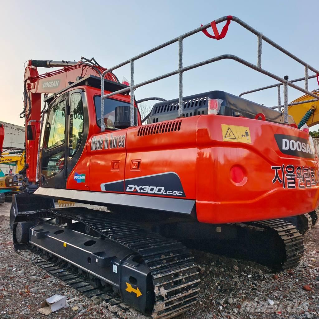 Doosan DX 300 LC Beltegraver