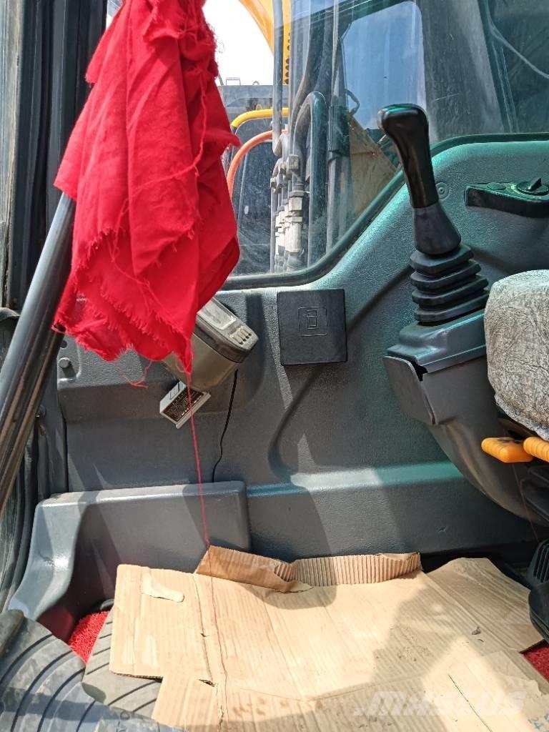 Volvo EC 210 Beltegraver