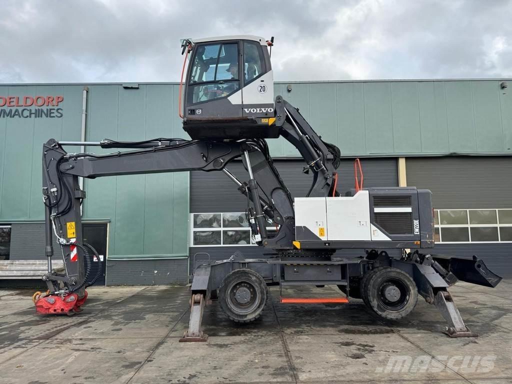 Volvo EW220 E Gravemaskiner for avfallshåndtering