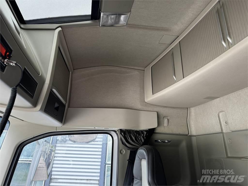 Volvo FH540 8x4 Tippbil