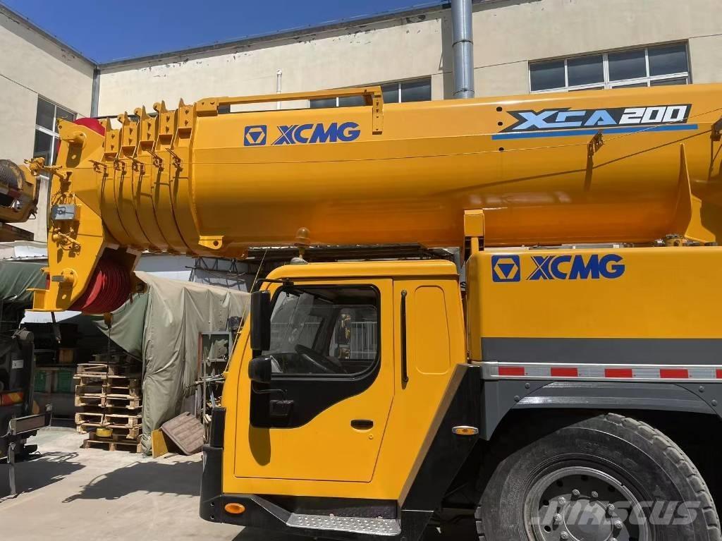 XCMG QY200K Røff terreng kraner