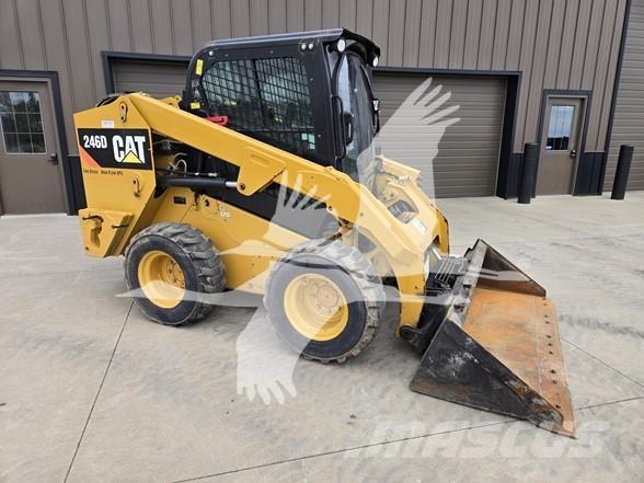 CAT 246D Kompaktlastere