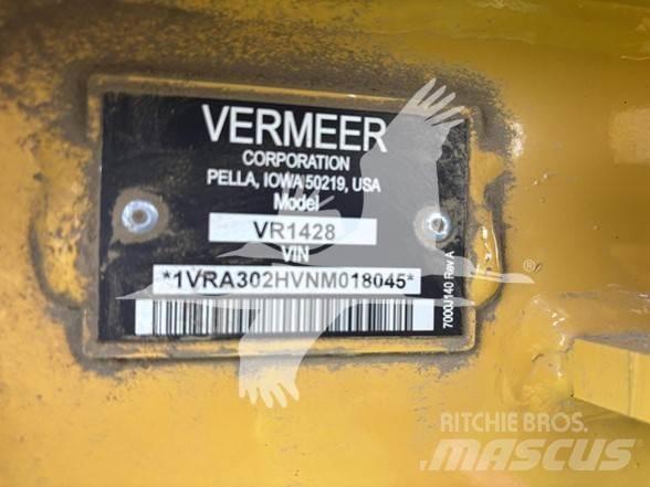 Vermeer VR1428 Raker og høyvendere