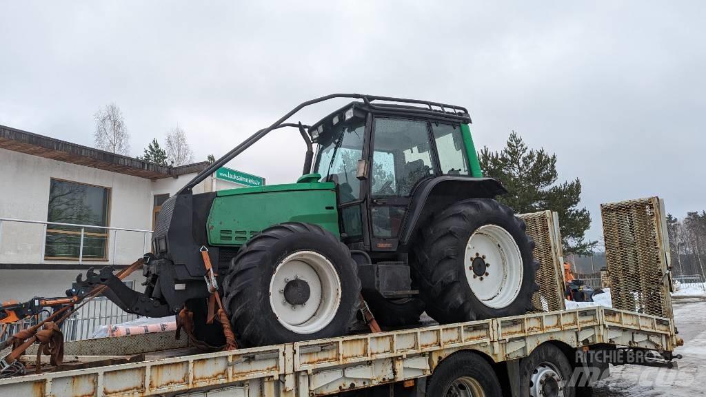 Valtra Loader Teleskoplastere for Landbruk