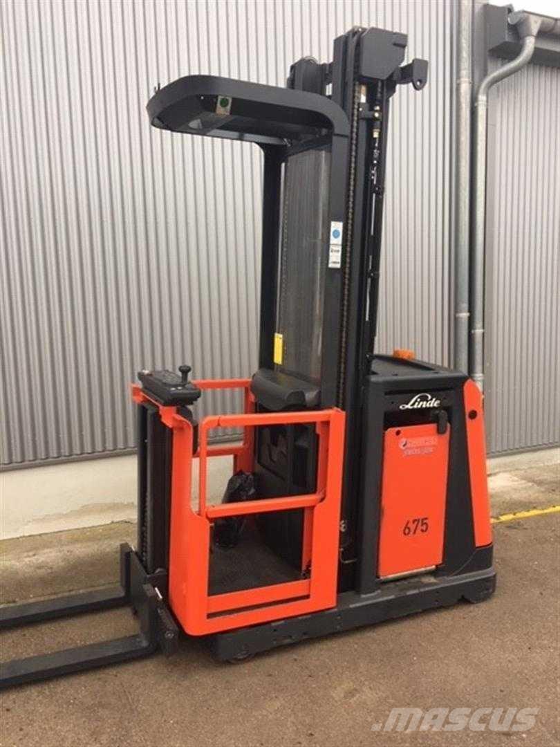 Linde V11 Høytløftende plukketruck