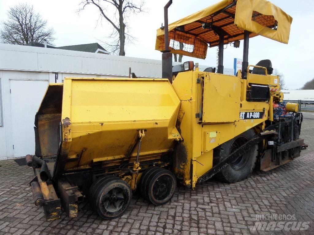 CAT AP 600 Asfaltutleggere