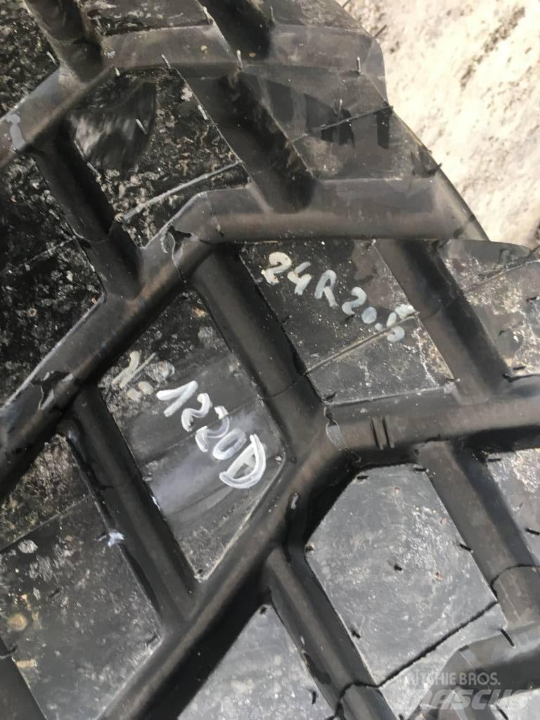  MAGNA TYRES 24R20.5 Dekk, hjul og felger
