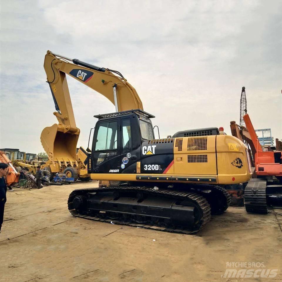 CAT 320D Beltegraver