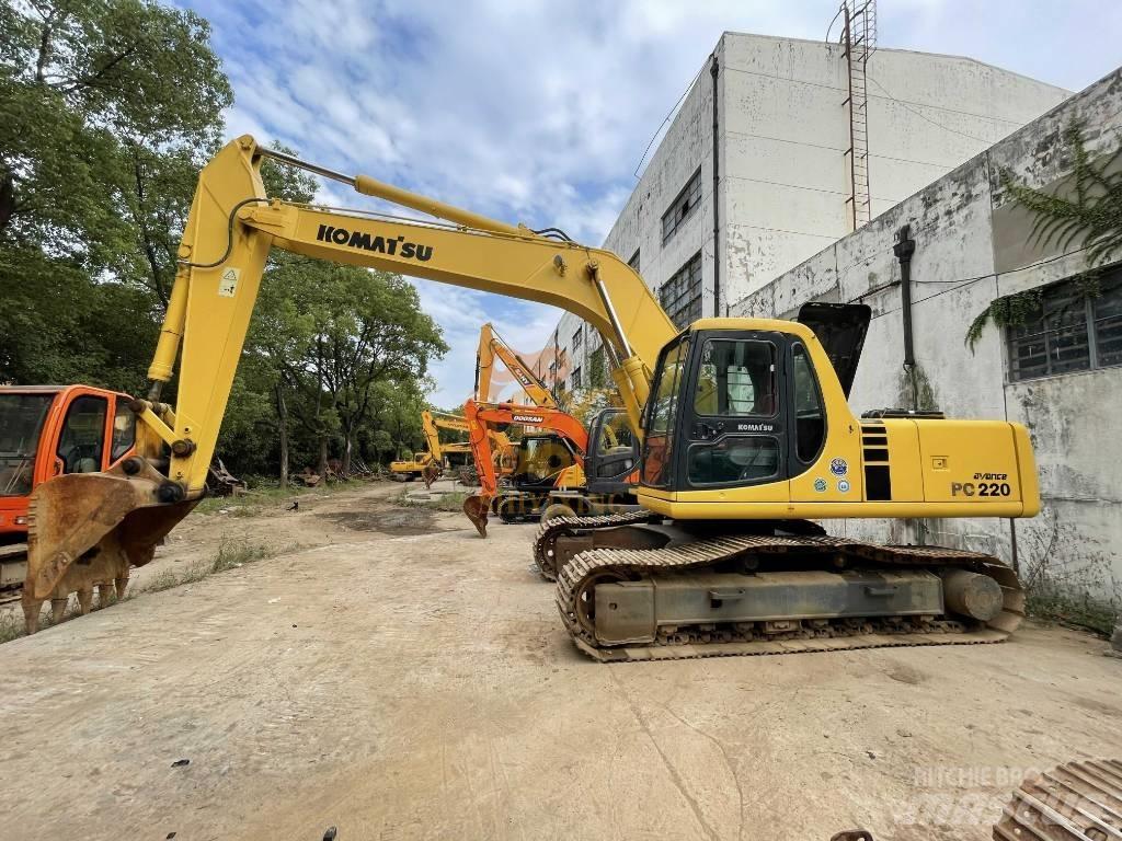 Komatsu PC 220 Beltegraver