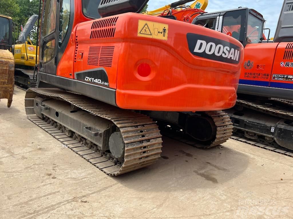 Doosan DX140 Beltegraver