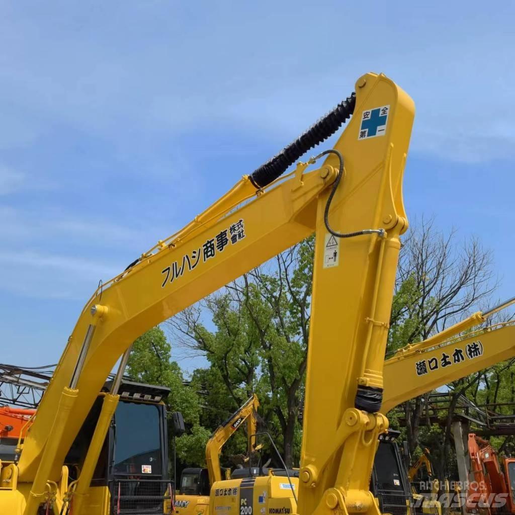 Komatsu PC 220-8/ Beltegraver