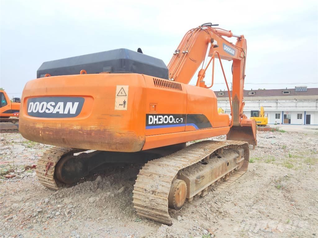 Doosan DH300LC-7 Beltegraver