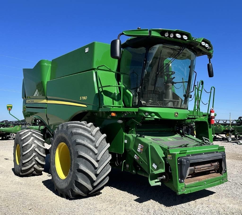 John Deere S 780 Skurtreskere
