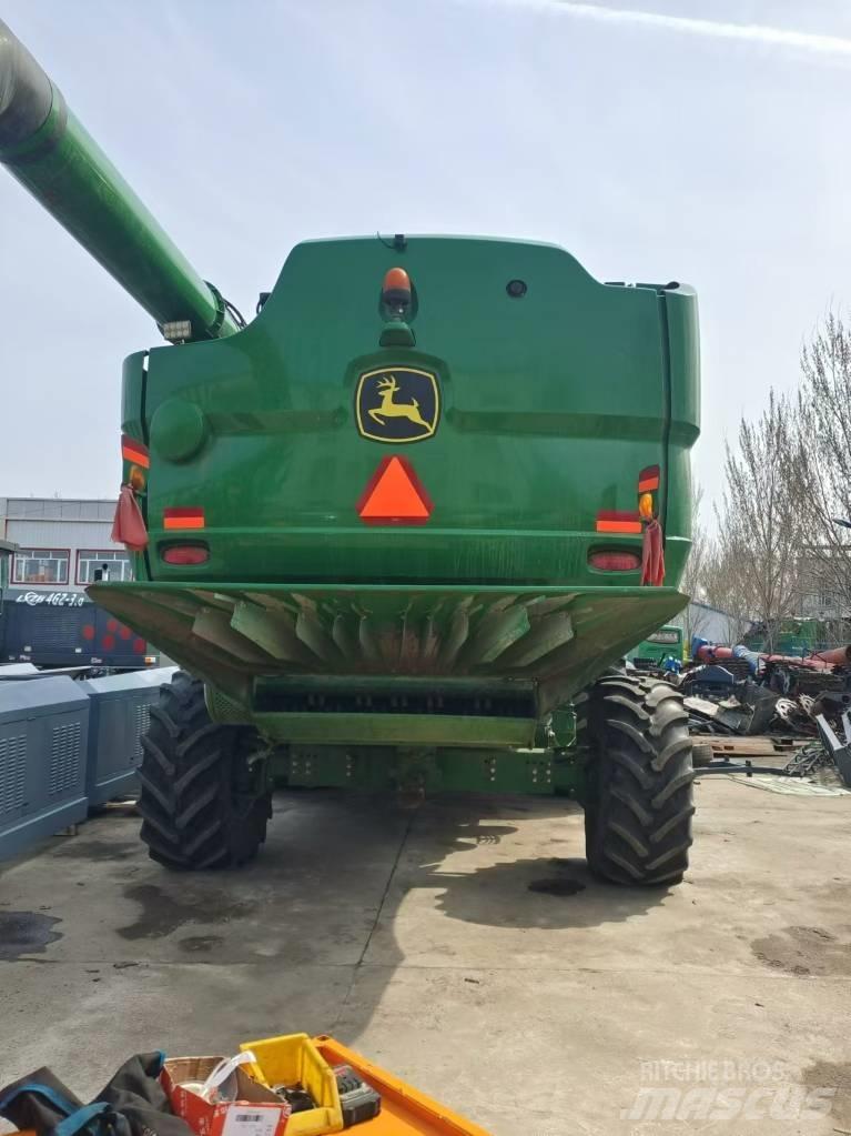 John Deere S660 Skurtreskere