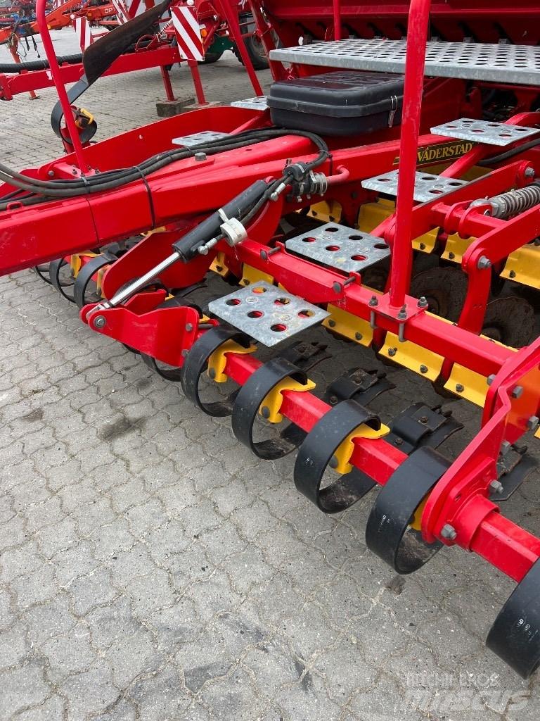 Väderstad Rapid400C Kombinerte såmaskiner