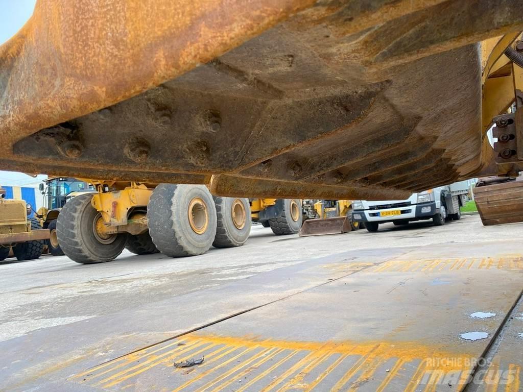 CAT D6T XL NVT Dozere Beltegående