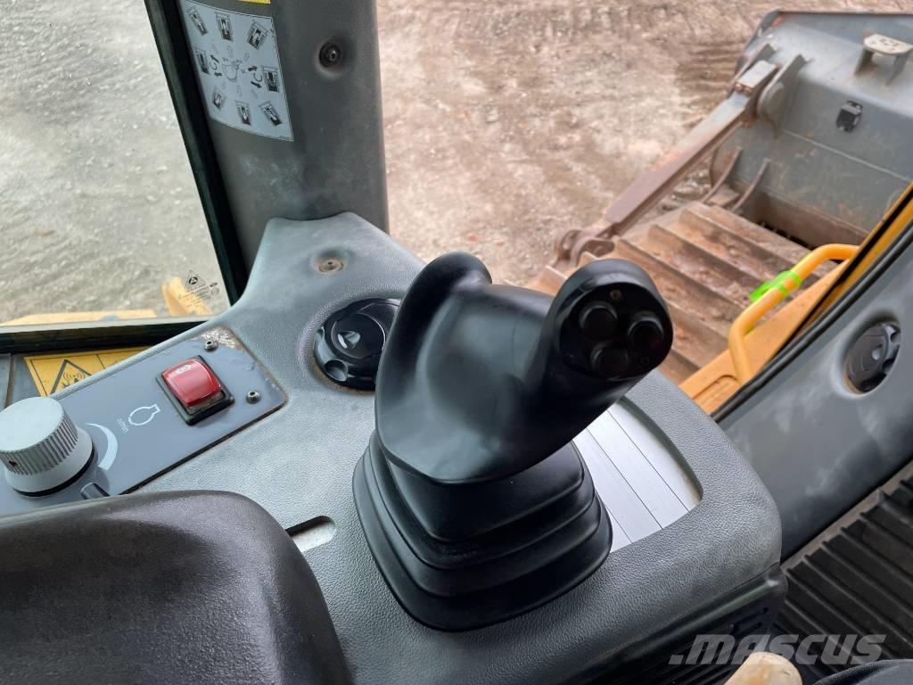 Liebherr PR 746 Dozere Beltegående
