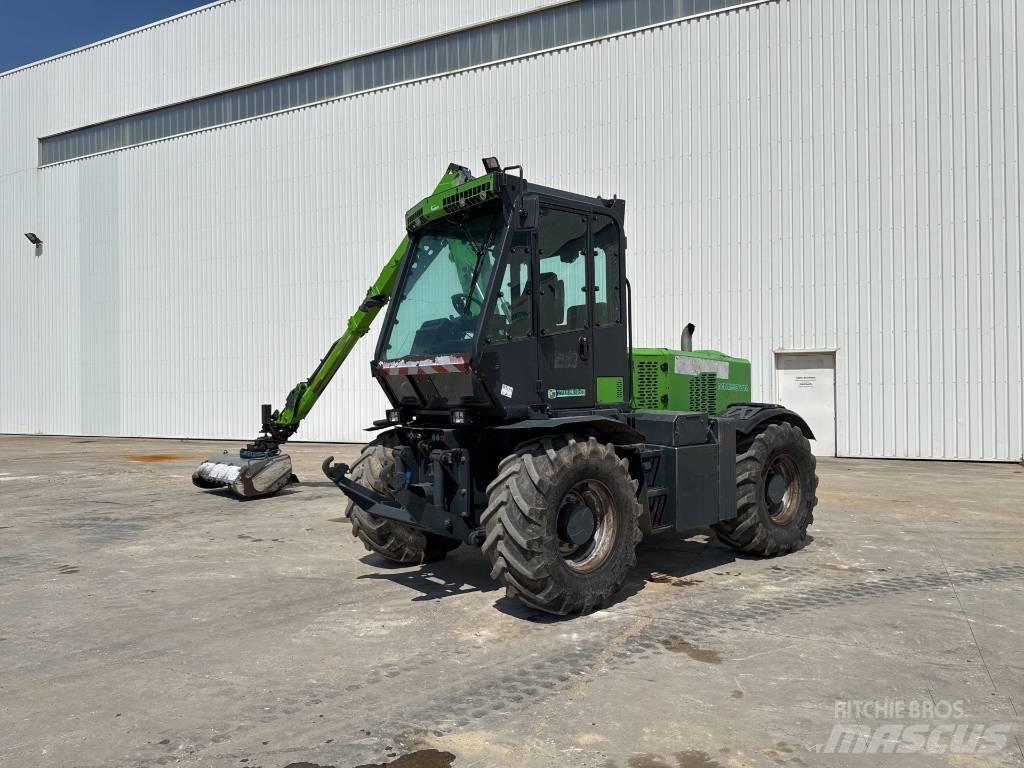 Merlo MM 150 VR Traktor med skogsutstyr