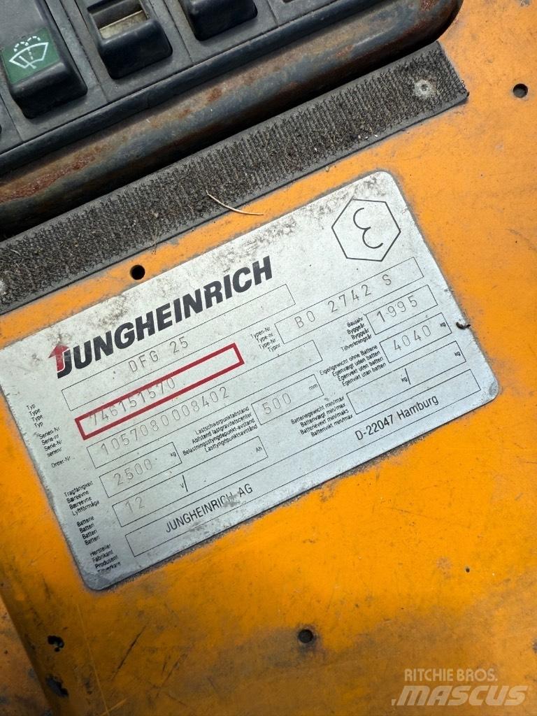 Jungheinrich DFG 25 Diesel Trucker