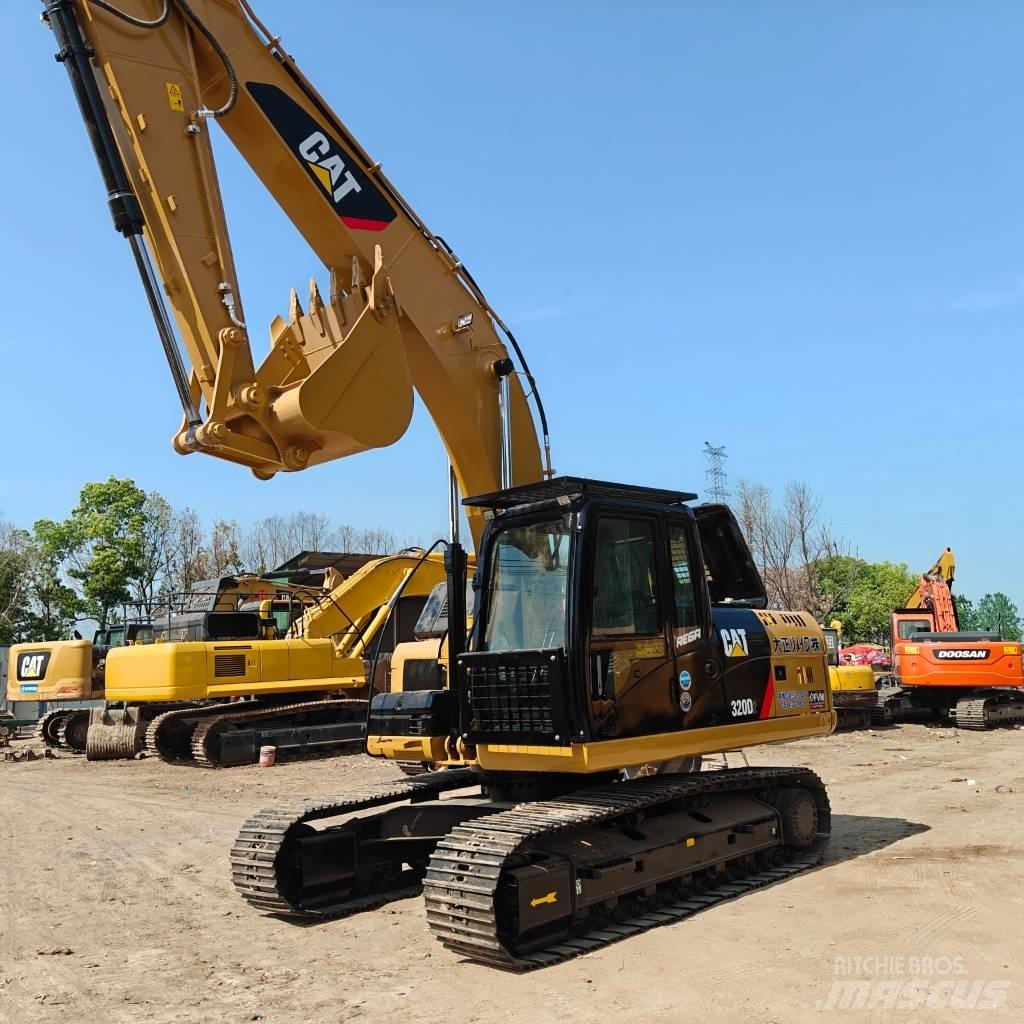 CAT 320D2 Beltegraver