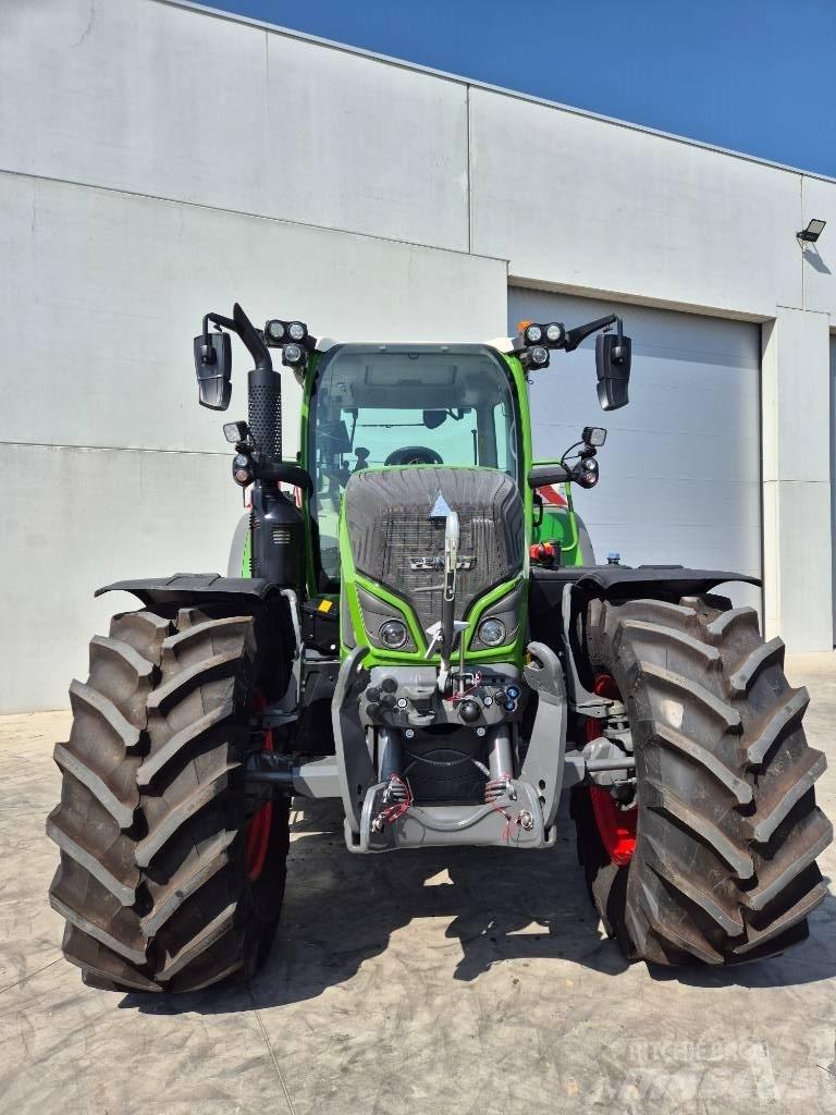 Fendt 718 Vario Traktorer