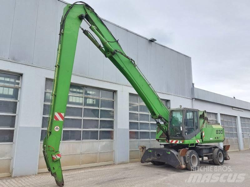 Sennebogen 830 Gravemaskiner for avfallshåndtering