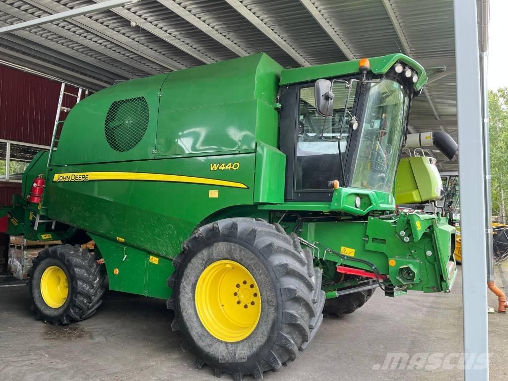 John Deere W 440 Skurtreskere