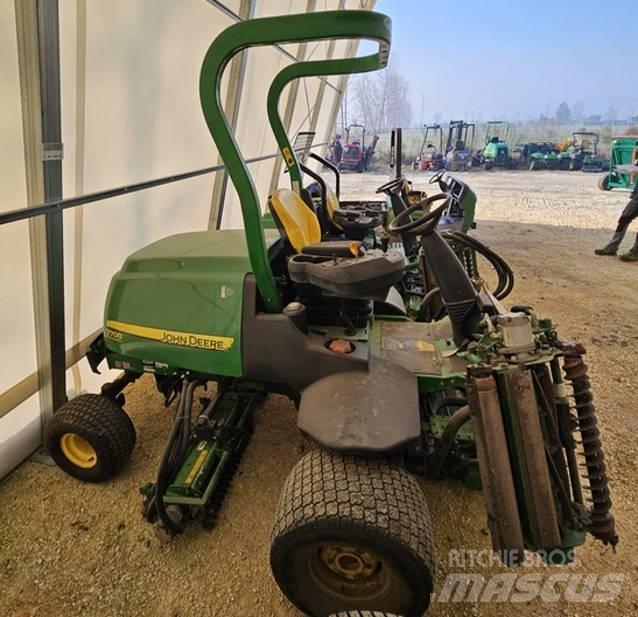 John Deere 7700 Fairway klippere