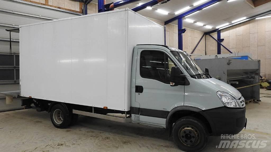 Iveco 65C 18 Skapbiler