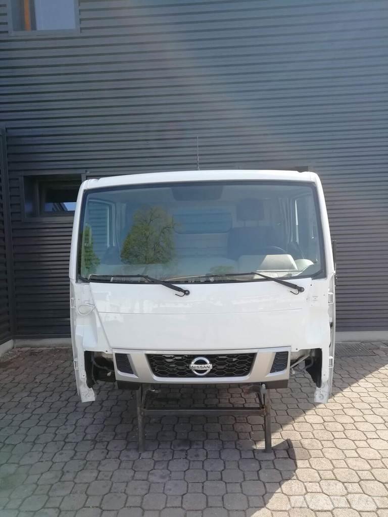 Nissan NT400 Førerhus og Interiør