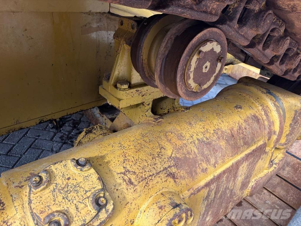 CAT D 6 R XW Dozere Beltegående