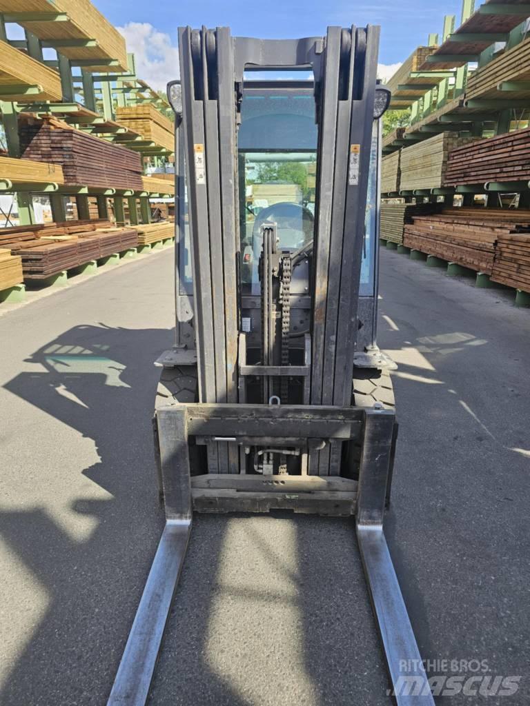 Daewoo Doosan D35C - 7 Diesel Trucker