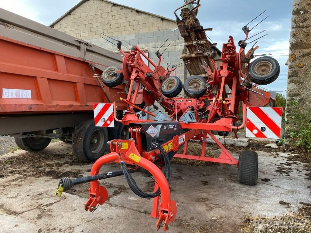 Kuhn GF 7902T GII Raker og høyvendere