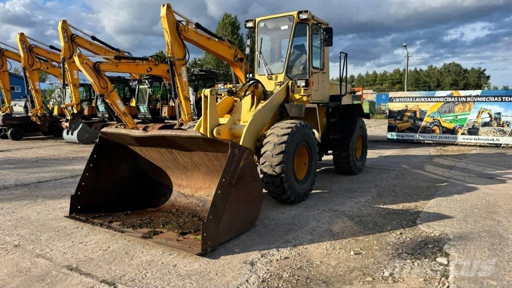 Komatsu WA 200 Hjullastere