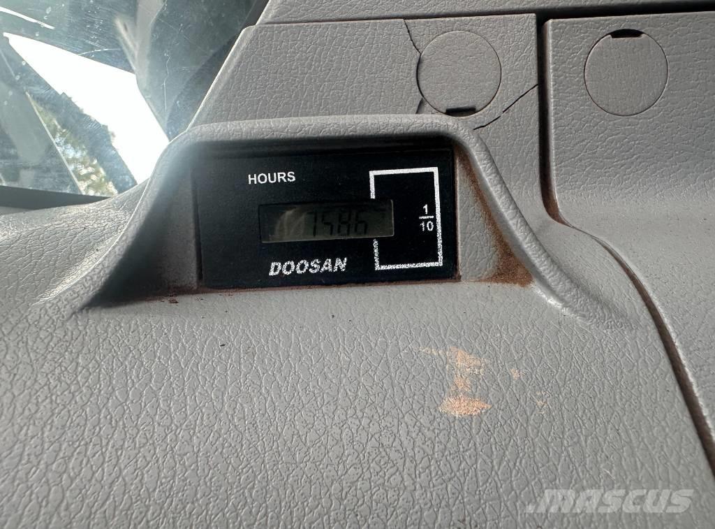 Doosan DX 255 LC-5 Beltegraver