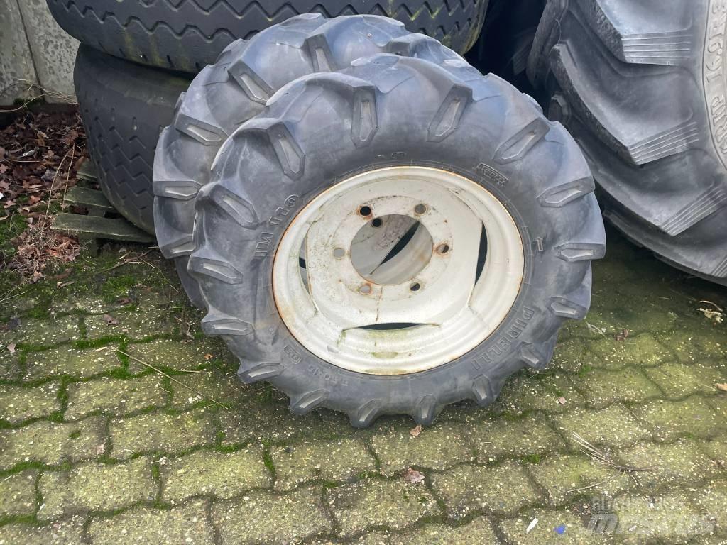 Pirelli 6.5 -16 + velg Dekk, hjul og felger