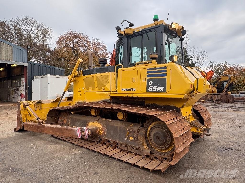 Komatsu D65PX-18 Dozere Beltegående